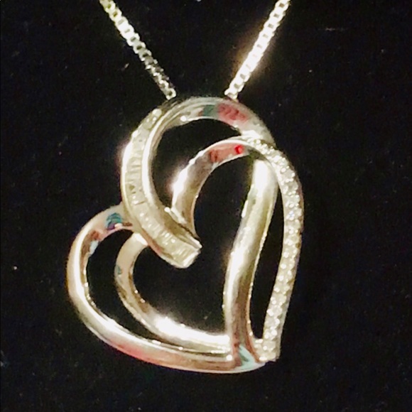NWOT.22 CTW GENUINE DIAMOND HEART NECKLACE - Picture 3 of 14
